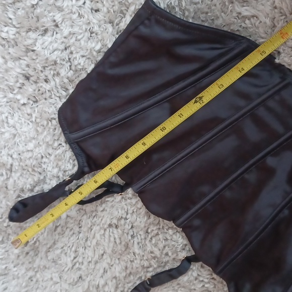 Sexy corset top - Picture 5 of 11